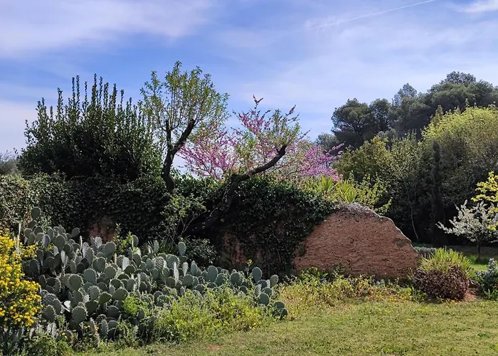 Tranquil Villa, Nature S Embrace Tatil Evi *